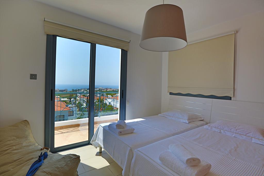 Villa Infinite Blu 파포스 외부 사진