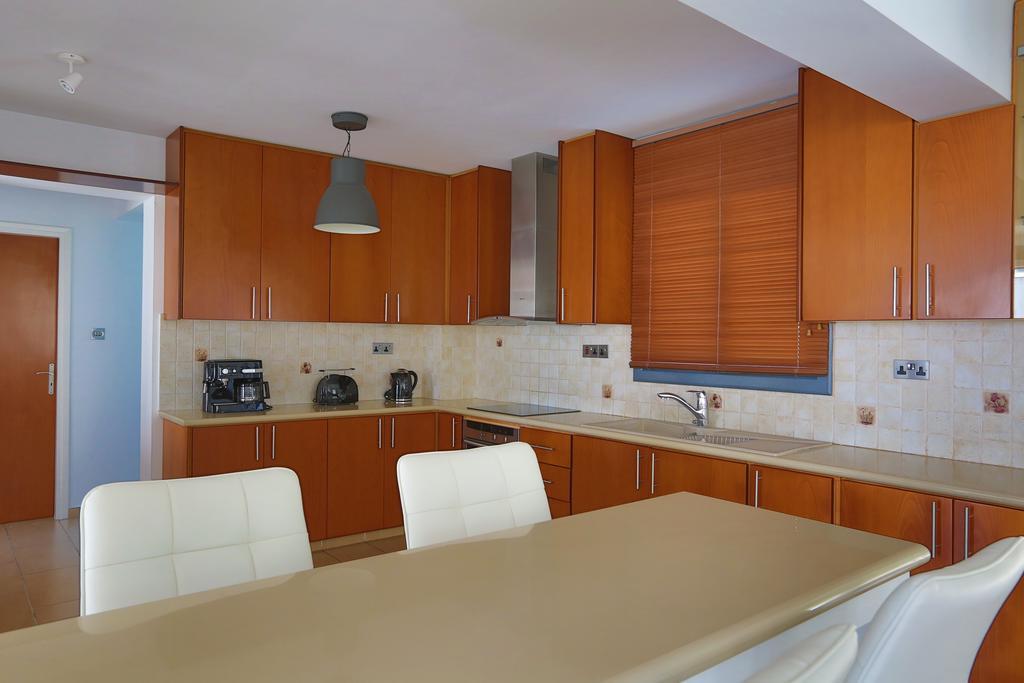 Villa Infinite Blu 파포스 외부 사진